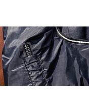 Load image into Gallery viewer, HKM Highneck Turnout Rug 100g