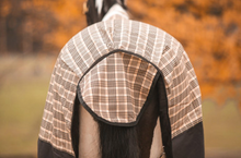 Load image into Gallery viewer, 5/A Baker® Black Label Medium Weight Turnout Blanket