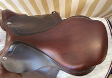 Load image into Gallery viewer, 2019 17" CWD SE03, 3L Flap, Medium Tree