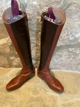Load image into Gallery viewer, Parlanti Custom Brown Boots with Sting Ray detail
