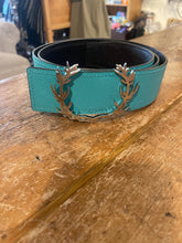 Load image into Gallery viewer, SVS Emblem Reversible Custom Strap Belt
